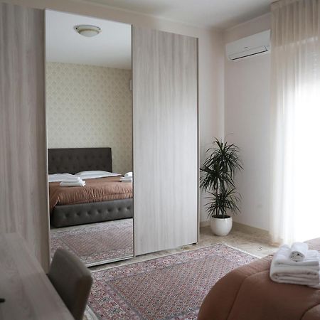 Blancohouse - Berto Luxury Rimini Centro Storico Leilighet Eksteriør bilde